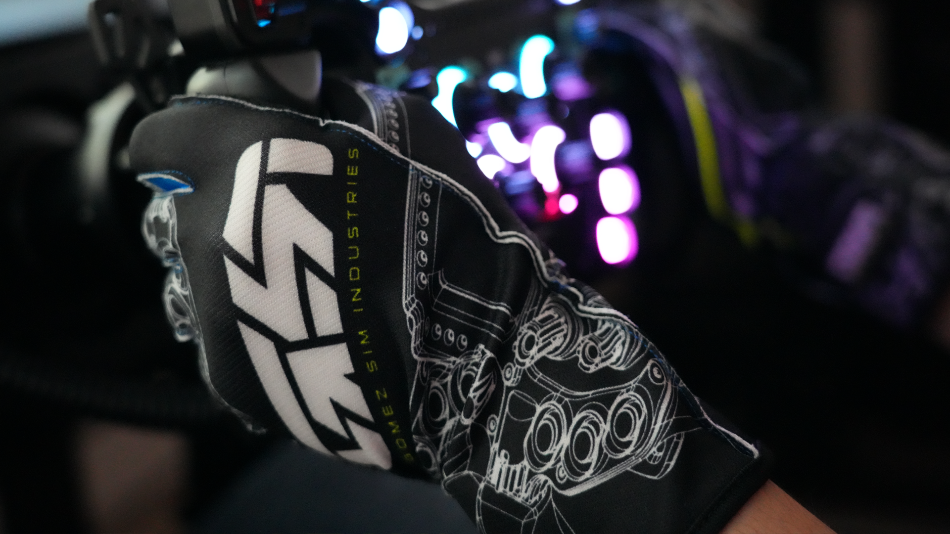 "Hyper" AeroFlex Long Gloves
